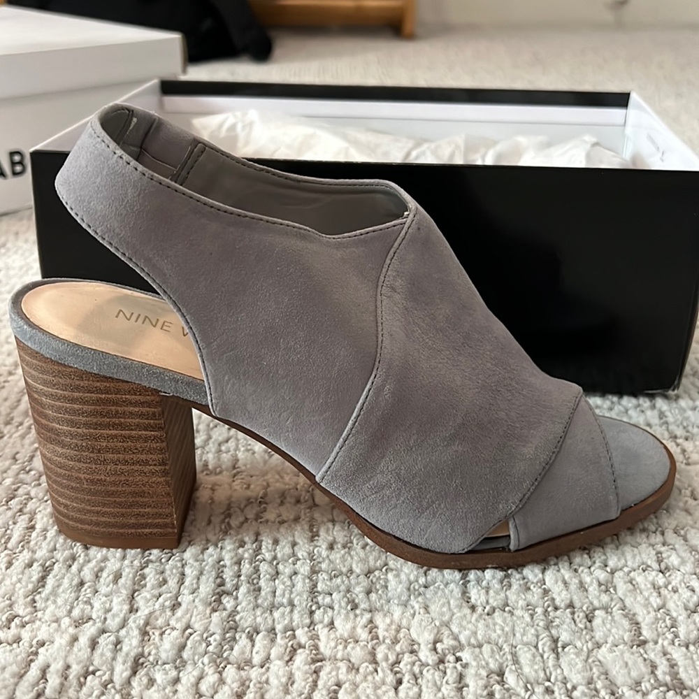 Nine West grey heels size 8.5